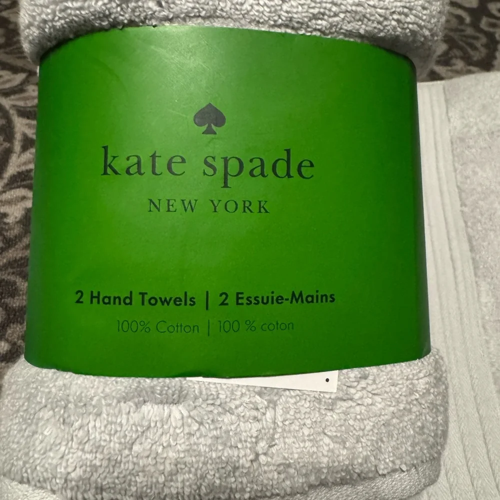 Kate Spade Soft Gray Bath Towel Set